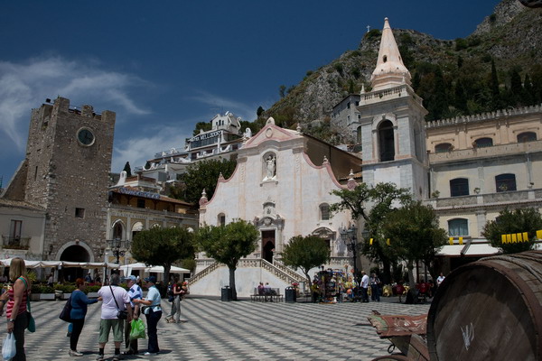 Sardynia i Sycylia – dwie córy Italii