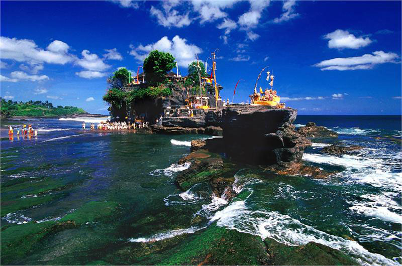 Bali-_Tanah_Loot.jpg