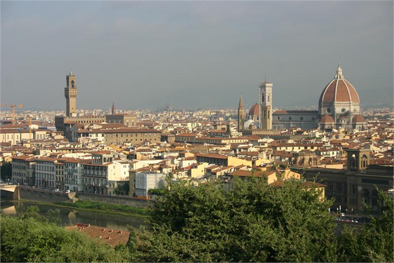 Pod błękitnym niebem magicznej Toskanii