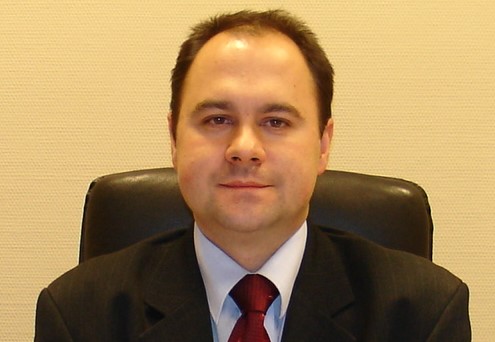 Maciej Knyrek