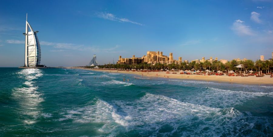 7 LIPCA DUBAJ OTWIERA SWOJE GRANICE DLA TURYSTÓW