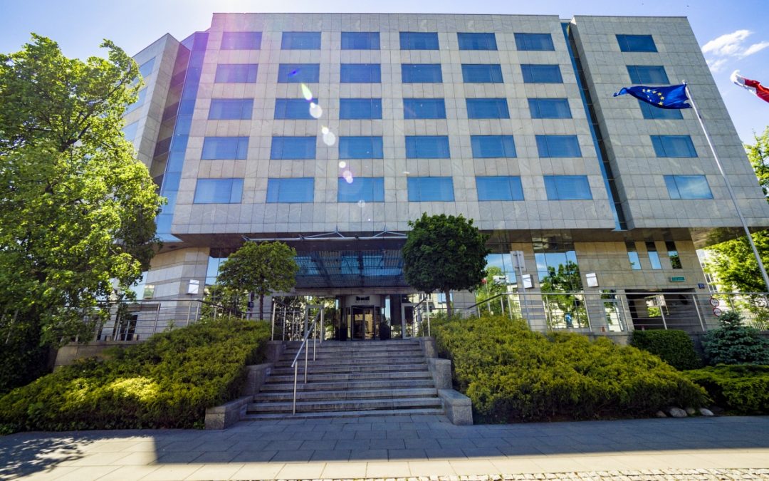 Komunikat- PHN i PHH z prawem pierwokupu hotelu Regent Warsaw Hotel