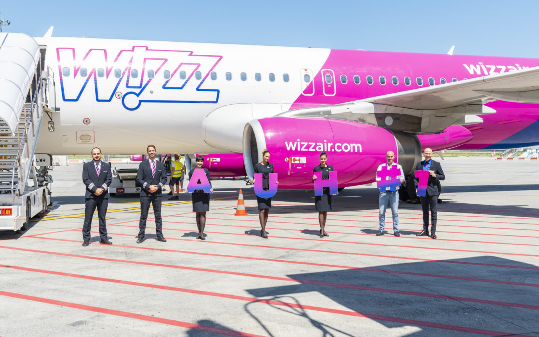 PIERWSZY SAMOLOT WIZZ AIR WYLĄDOWAŁ W ABU ZABI. 5 TRAS DO ABU ZABI OD LIPCA