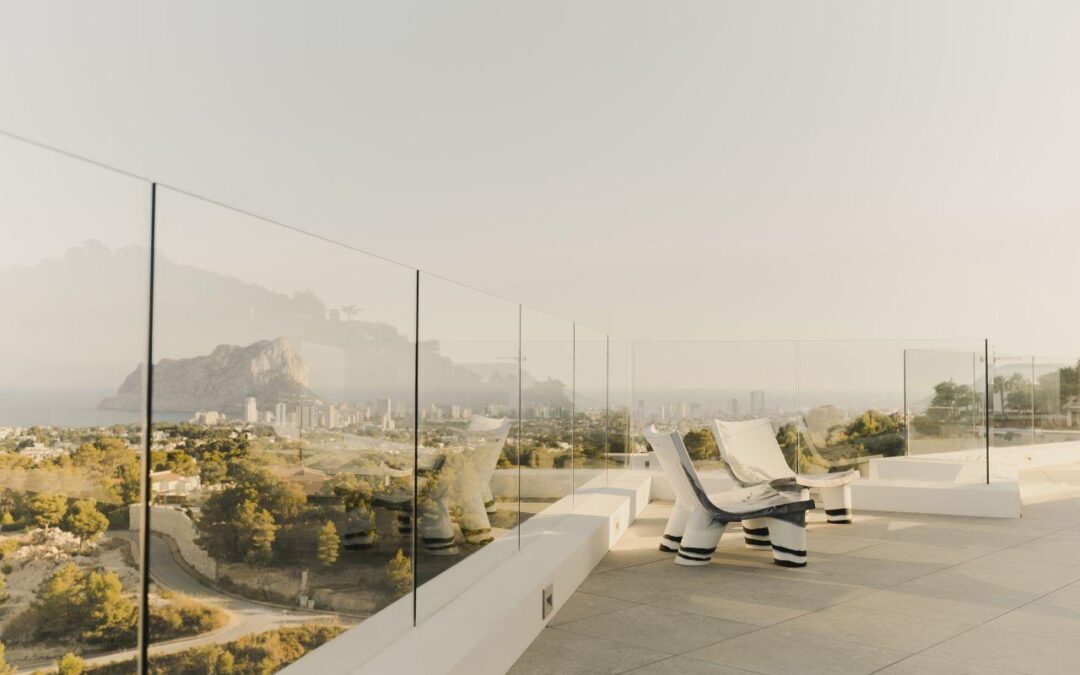 Hiszpańskie marzenie polskiego małżeństwa. Luksusowy apartament w Calpe od MOW.design