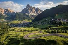 Alta Badia/South Tyrolean Dolomites-Italy: The Maratona dles Dolomites-Enel is ready for the start