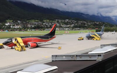 A Pilot’s Insight into Navigating the World’s Most Daunting Airports
